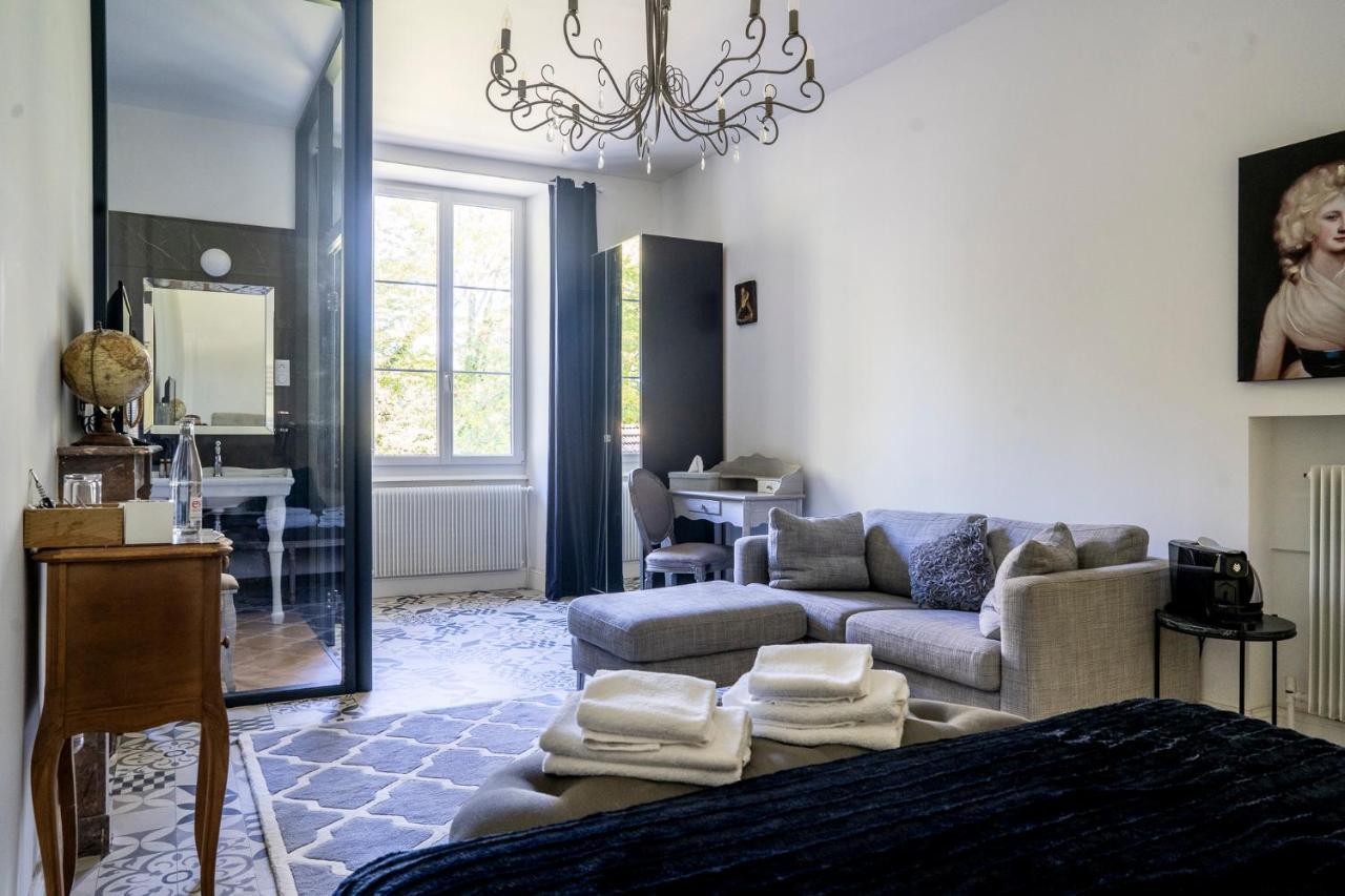 Chateau Des Ayes - Chambres & Suites Saint-Étienne-de-Saint-Geoirs Екстериор снимка